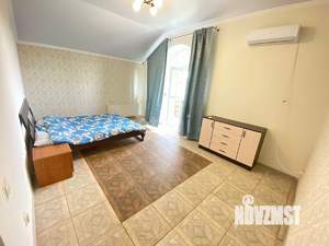 Коттедж 244м², 2-этажный, участок 18 сот.  