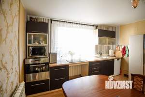 Дом 130м², 2-этажный, участок 6 сот.  