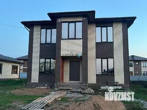 Коттедж 210м², 2-этажный, участок 8 сот.  