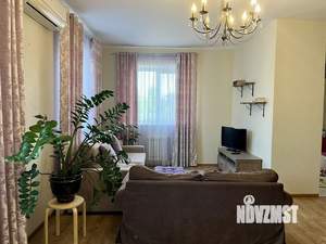 Таунхаус 200м², 3-этажный, участок 8 сот.  