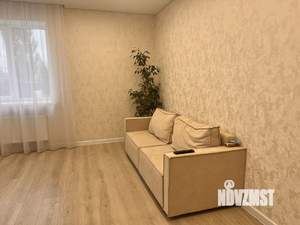 Коттедж 140м², 2-этажный, участок 10 сот.  