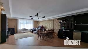 Дом 350м², 3-этажный, участок 12 сот.  