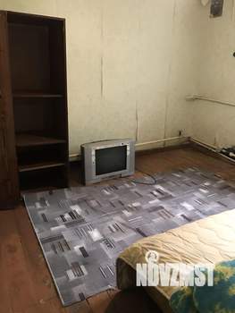 Дом 50м&sup2;, 2-этажный, участок 2 сот.  