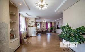 Дом 389м², 3-этажный, участок 12 сот.  