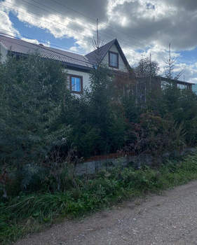 Дом 670м&sup2;, 3-этажный, участок 12 сот.  