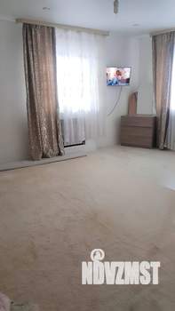 Коттедж 195м², 2-этажный, участок 10 сот.  