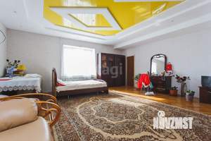 Дом 350м², 2-этажный, участок 15 сот.  