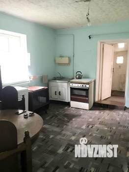 Дом 50м&sup2;, 2-этажный, участок 2 сот.  