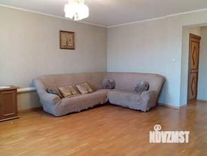 Дом 208м², 2-этажный, участок 8 сот.  