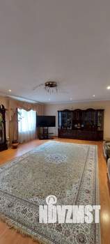 Коттедж 400м&sup2;, 2-этажный, участок 7 сот.  