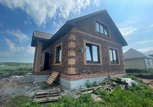 Дом 140м², 2-этажный, участок 10 сот.  