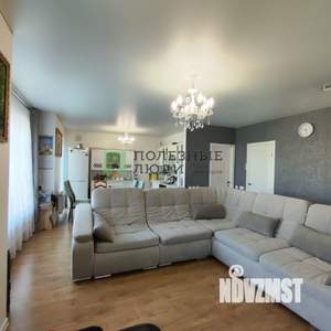 Дом 140м², 2-этажный, участок 6 сот.  