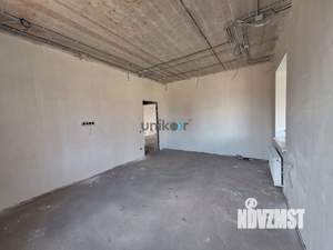 Коттедж 220м², 2-этажный, участок 6 сот.  