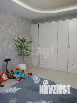 Дом 80м&sup2;, 2-этажный, участок 9 сот.  