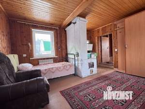 Дом 30м², 2-этажный, участок 5 сот.  