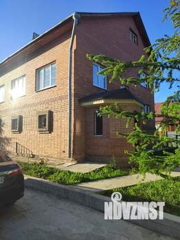 Коттедж 265м², 2-этажный, участок 15 сот.  