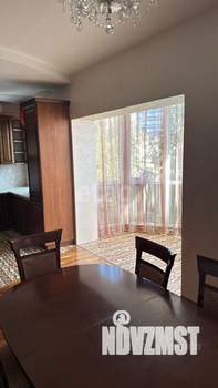 Дом 190м², 3-этажный, участок 0 сот.  