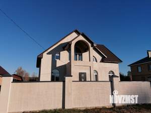 Дом 213м², 2-этажный, участок 12 сот.  