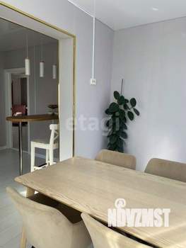 Дом 130м², 2-этажный, участок 10 сот.  