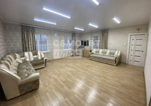 Дом 212м², 2-этажный, участок 7 сот.  