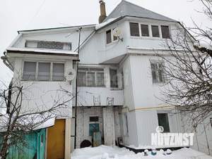 Дом 204м&sup2;, 3-этажный, участок 5 сот.  