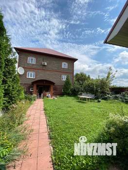 Коттедж 323м&sup2;, 3-этажный, участок 12 сот.  