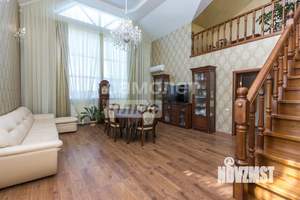 Дом 219м², 2-этажный, участок 12 сот.  