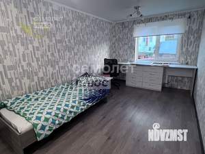 Дом 187м², 3-этажный, участок 4 сот.  