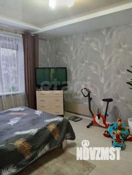 Дом 80м&sup2;, 2-этажный, участок 9 сот.  