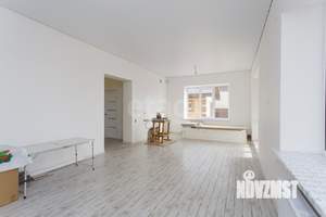 Дом 202м², 2-этажный, участок 6 сот.  