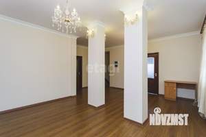 Дом 270м², 2-этажный, участок 6 сот.  