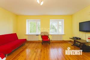 Дом 281м², 3-этажный, участок 15 сот.  