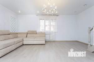 Дом 100м&sup2;, 2-этажный, участок 7 сот.  