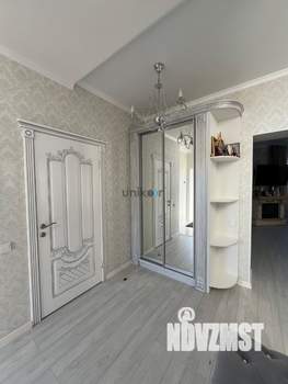 Дом 200м², 2-этажный, участок 6 сот.  