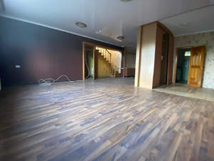 Дом 670м&sup2;, 3-этажный, участок 12 сот.  