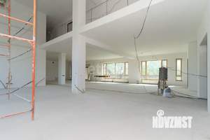 Дом 3150м², 3-этажный, участок 47 сот.  