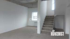 Дом 120м², 2-этажный, участок 6 сот.  