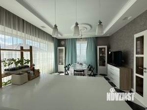 Коттедж 247м², 2-этажный, участок 11 сот.  