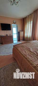 Коттедж 400м&sup2;, 2-этажный, участок 7 сот.  