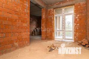 Дом 1000м², 2-этажный, участок 6 сот.  