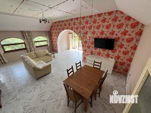 Коттедж 224м², 2-этажный, участок 5 сот.  