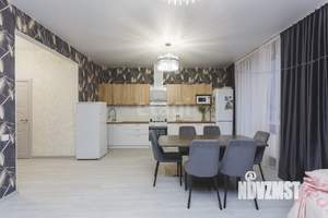 Дом 151м², 2-этажный, участок 4 сот.  