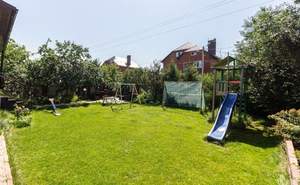 Дом 350м², 3-этажный, участок 8 сот.  