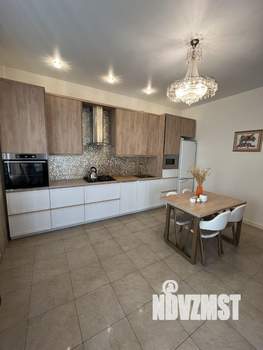Коттедж 211м², 2-этажный, участок 15 сот.  