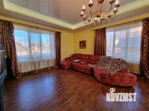 Коттедж 470м², 3-этажный, участок 9 сот.  