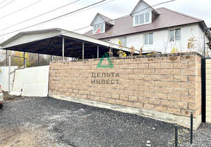 Дом 219м², 3-этажный, участок 10 сот.  