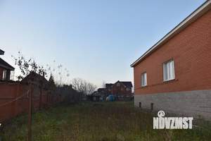 Дом 368м², 2-этажный, участок 15 сот.  