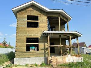 Дом 130м², 2-этажный, участок 6 сот.  