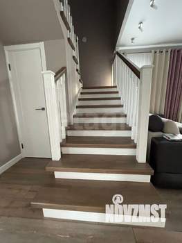 Дом 240м², 2-этажный, участок 8 сот.  