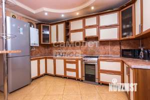 Коттедж 210м², 2-этажный, участок 10 сот.  